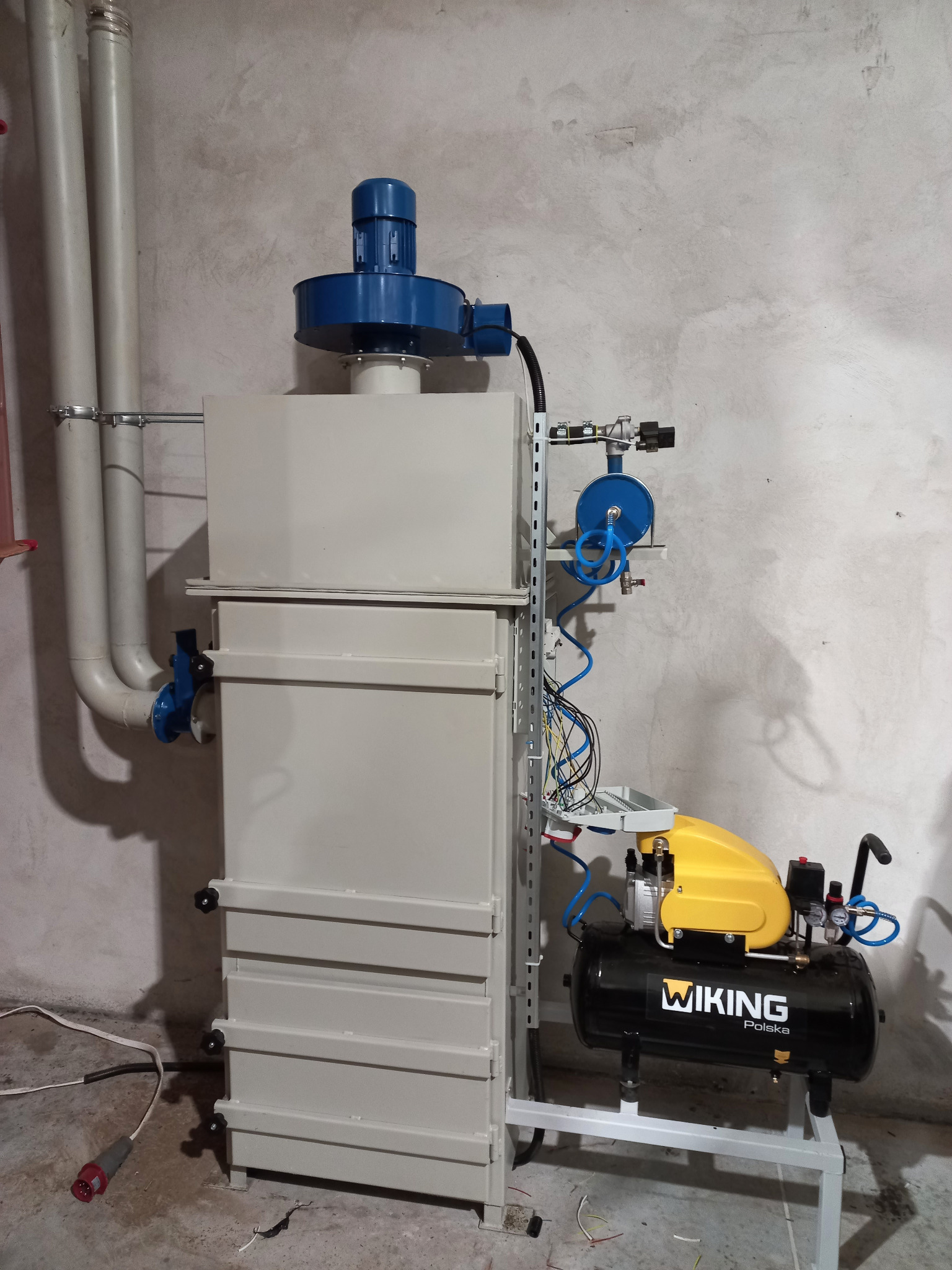 Filtr patronowy do mieszalnika pasz.