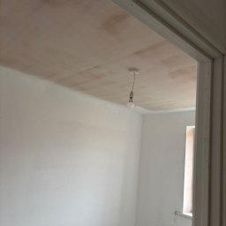 Malowanie mieszkań Płoniawy-Bramura 1