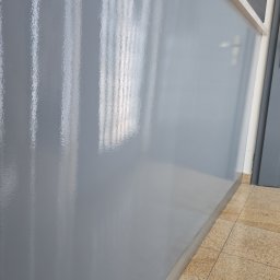 Malowanie mieszkań Płoniawy-Bramura 3