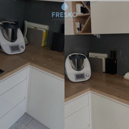 FRESKO VIKTORIIA LAHODA - Zdjęcie 'przed i po' czyszczenia blatu kuchennego z resztek jedzenia, z widocznym robotem kuchennym i deskami do krojenia. Logo firmy sprzątającej w górnej części kadru.