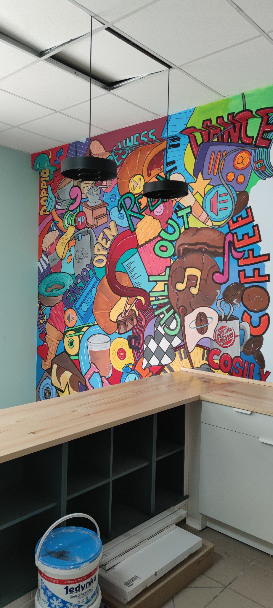 Mural w kawiarni