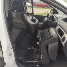 Bez zabudowy z opcją przewozu długich towarów