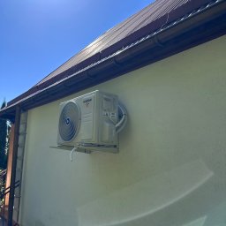 Energo-Tech Bednarczyk - klimatyzator KaiSai 3,5 kW zamontowany w Mikołajkach