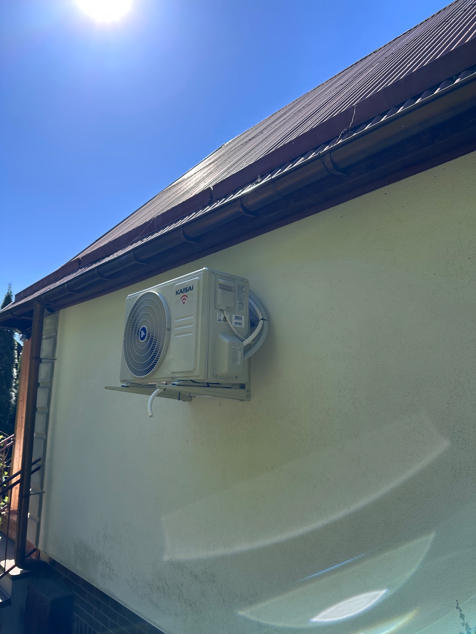 klimatyzator KaiSai 3,5 kW zamontowany w Mikołajkach