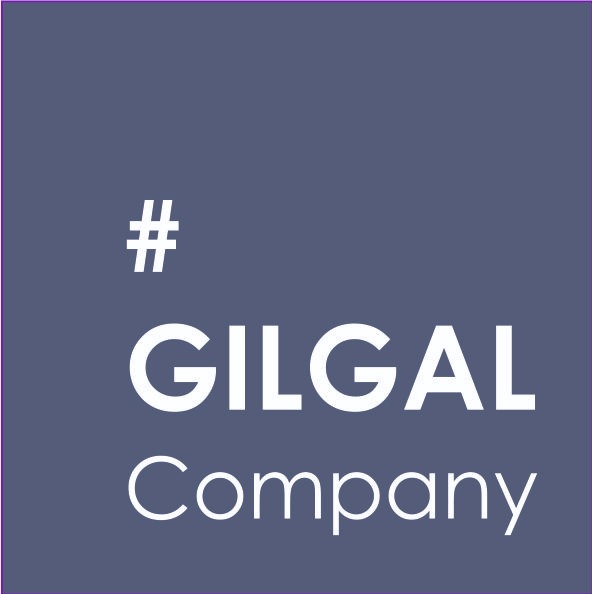 Grafitowe tło z białym logo 'GILGAL Company' i symbolem # w lewym górnym rogu. Minimalistyczny design, czcionka bezszeryfowa, nowoczesny styl.