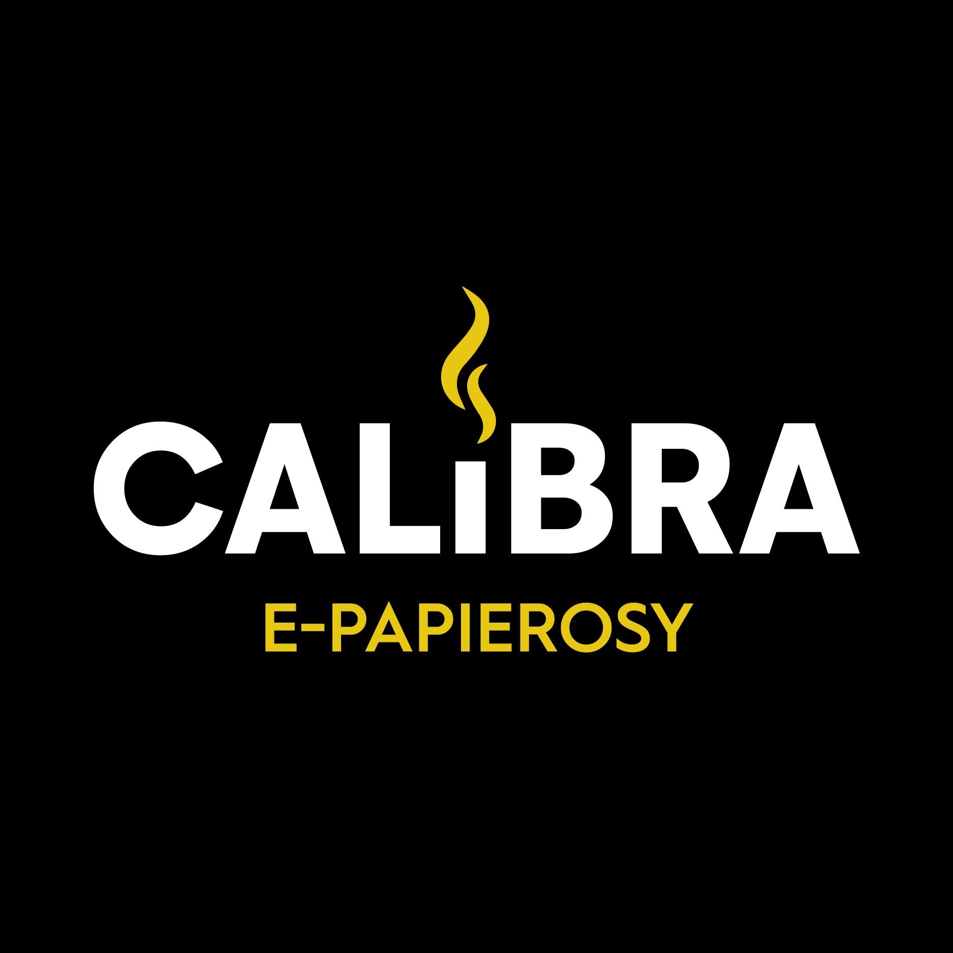 Logo 'Calibra E-papierosy' na czarnym tle, z żółtym symbolem płomienia nad nazwą. Biały, wyraźny napis 'CALIBRA' i żółty napis 'E-PAPIEROSY' poniżej.