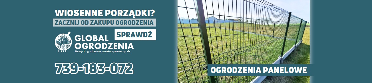 Zielone panele ogrodzeniowe na betonowej podmurówce, widoczne na tle zielonego trawnika i zabudowań. Reklama firmy z numerem telefonu i hasłem o wiosennych porządkach.