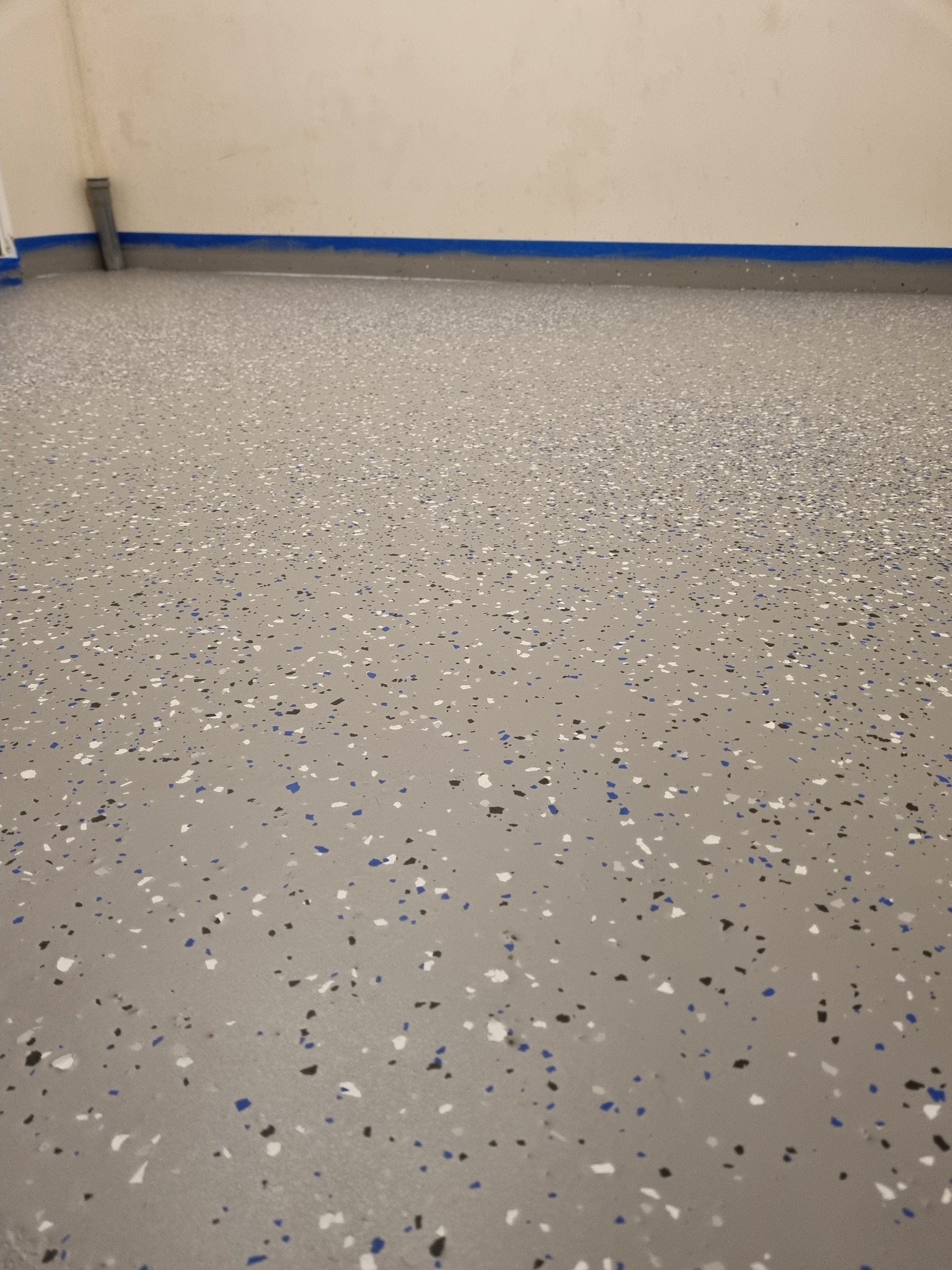 Żywica epoksydowa na podadzce w naszym wykonaniu według zamysłu klienta