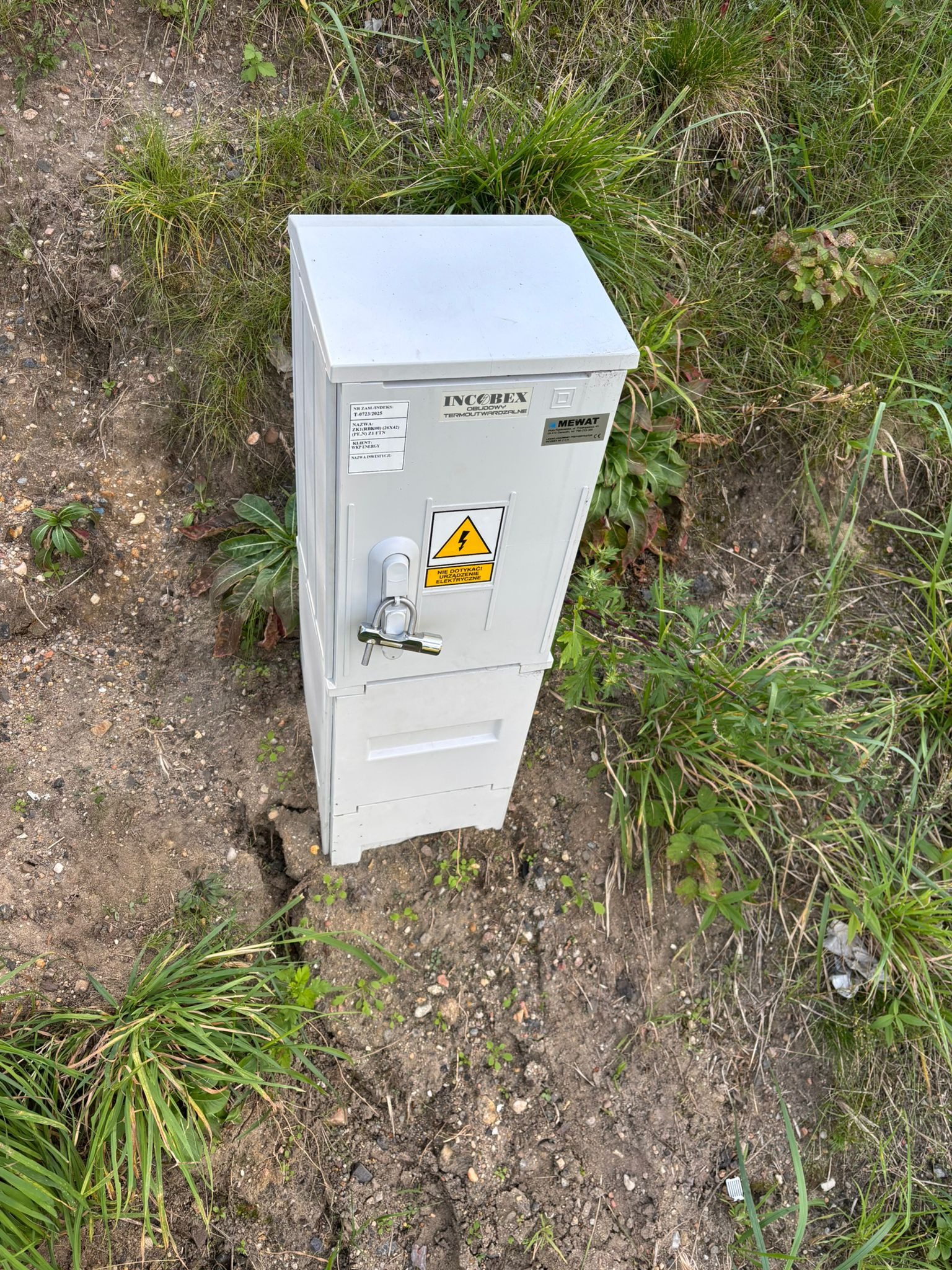 Podłączenie sieci niskoprądowych