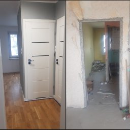 Rodek Kamil - Porównanie: drzwi białe z czarnymi wstawkami po remoncie i surowy otwór drzwiowy przed pracami. Widok na odnowione i remontowane wnętrze. Podłoga drewniana.
