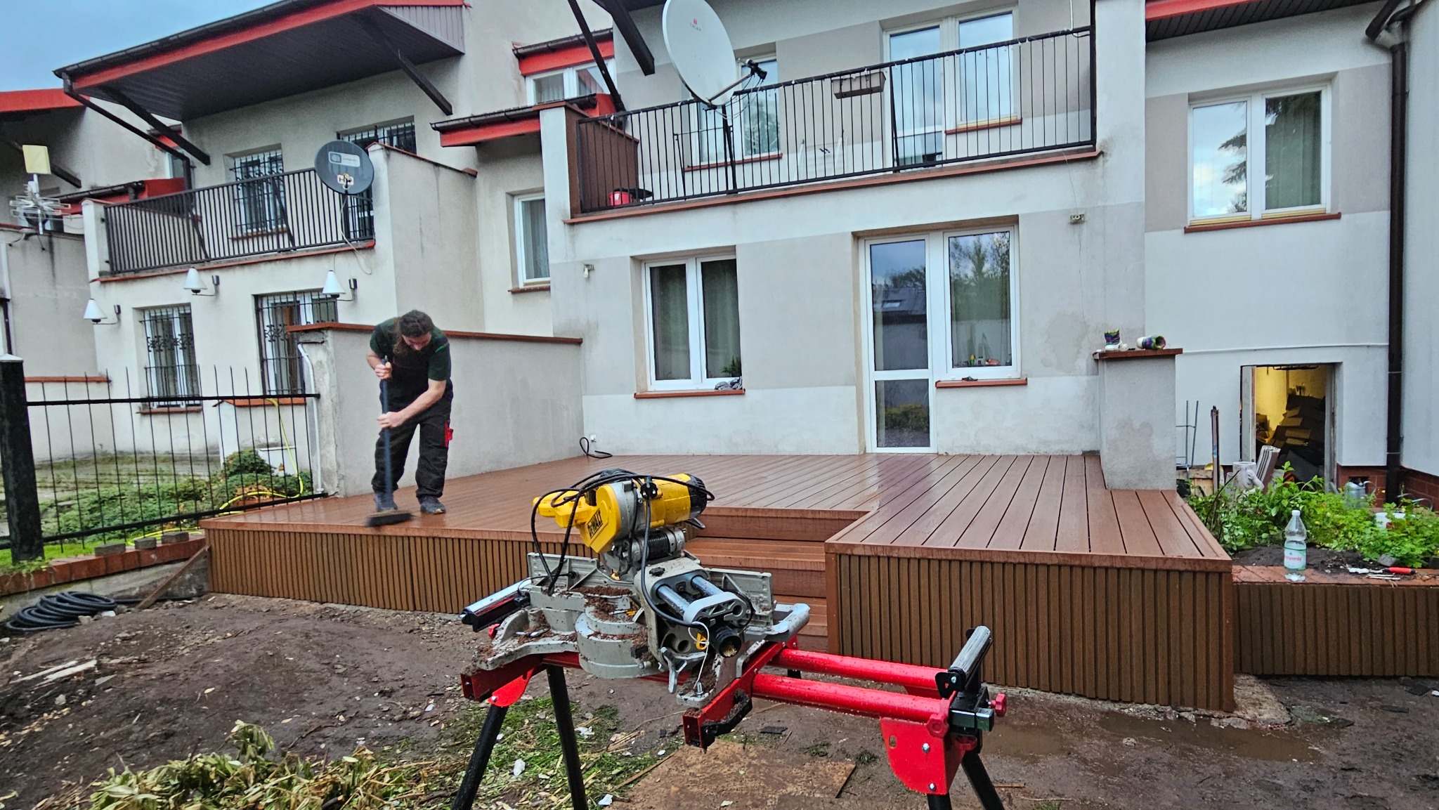 Porządek w trakcie prac i po zakończeniu dopełnia obrazu naszej definicji rzetelności i dbania o szczegóły.