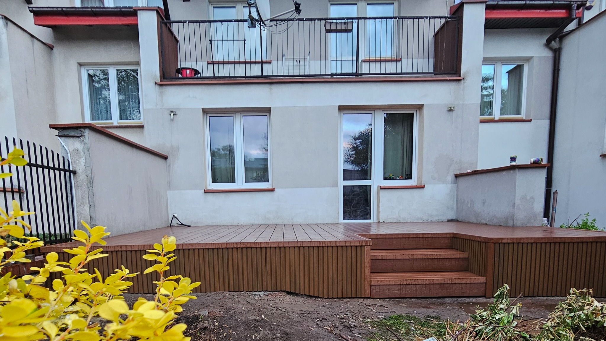 Kolejny taras gotowy - tym razem kompozytowy..