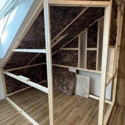 Przed domem Rawa Mazowiecka