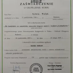 Certyfikat ukończenia kursu księgowego w Dąbrowie Jastrzębskiej. Zaświadczenie o zdobytej wiedzy z zakresu rachunkowości dla jednostek gospodarczych.