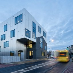 H11 Boutique Office - w pełni zautomatyzowany biurowiec - rozwiązanie autorskie.