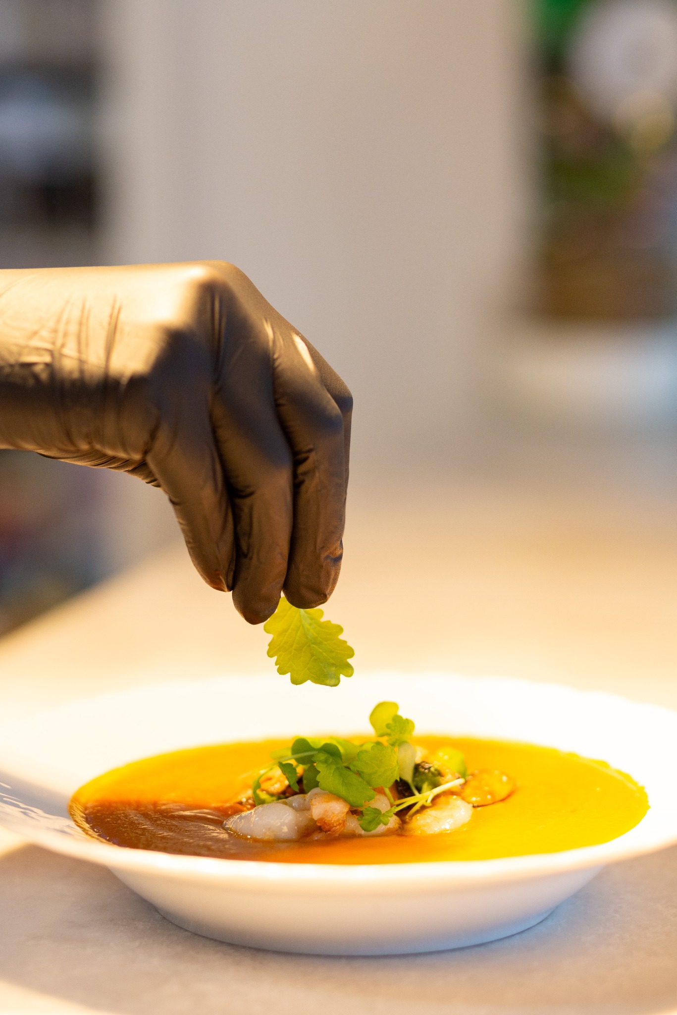 Zupa rybna - krewetki, mule, dorsz, łosoś