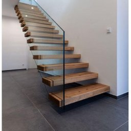 Piotr Tkacz Usługi Stolarskie - Montaż drzwi Myślib&oacute;rz