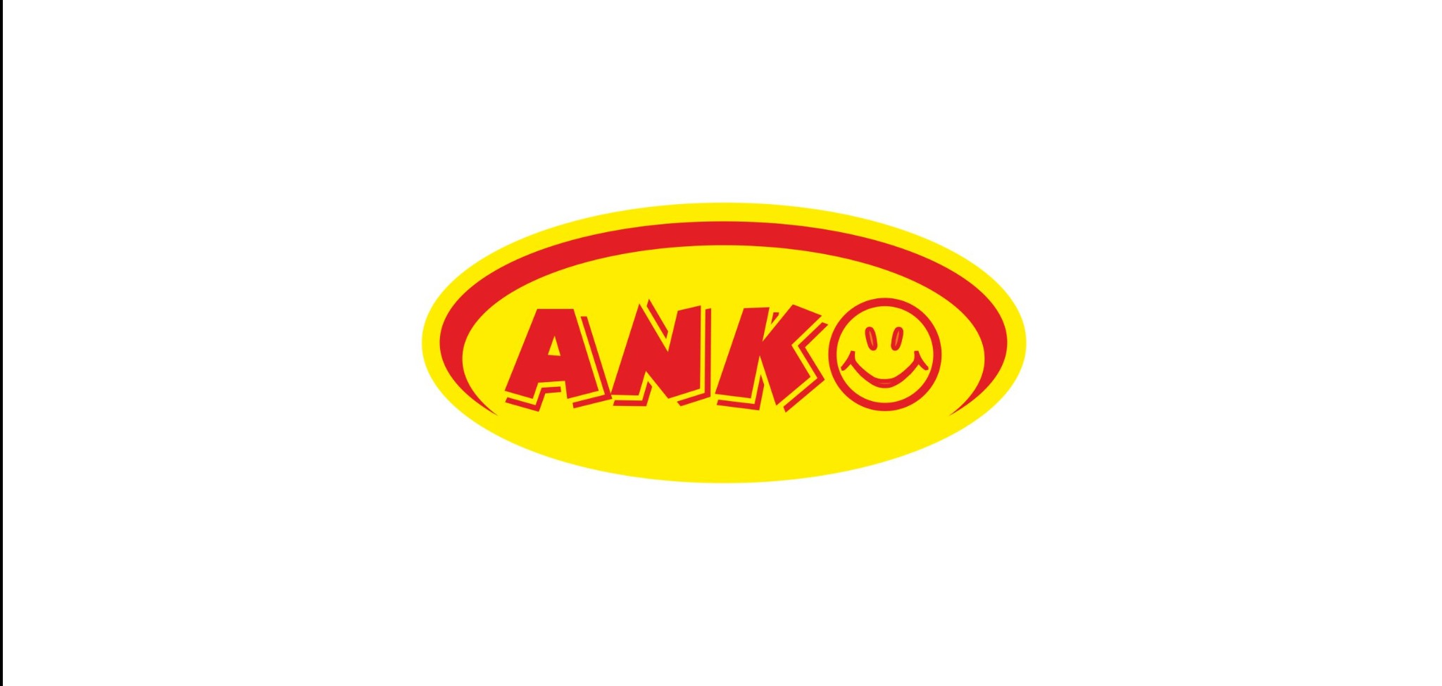 Żółto-czerwone logo ANKO z uśmiechniętą buźką w owalnej ramce, na białym tle. Logo producenta przekąsek z Olsztyna, w nowoczesnej stylistyce.