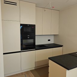 Szafy wnękowe Gdynia 1