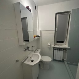 Marcin Zyga - Rewitalizacja łazienki. Malowanie płytek i wymiana całej armatury