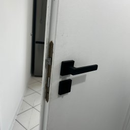 Marcin Zyga - Wymiana zamków i montaz klamek