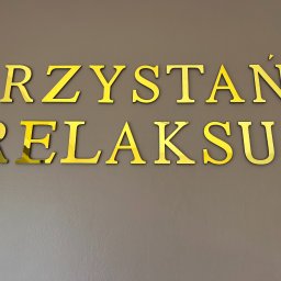 W ofercie masaż:
Klasyczny, Relaksacyjny, Antycellulitowy, Bańką chińską, Miodem, Kosmetyczny, Tkanek głębokich