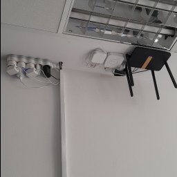 NARON SPÓŁKA Z OGRANICZONĄ ODPOWIEDZIALNOŚCIĄ - Aktywacja smart plug-ów w biurze