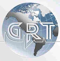 Grafika logo GRT na tle mapy świata w odcieniach szarości i błękitu. Charakterystyczna linia EKG wkomponowana w litery. Minimalistyczny design.