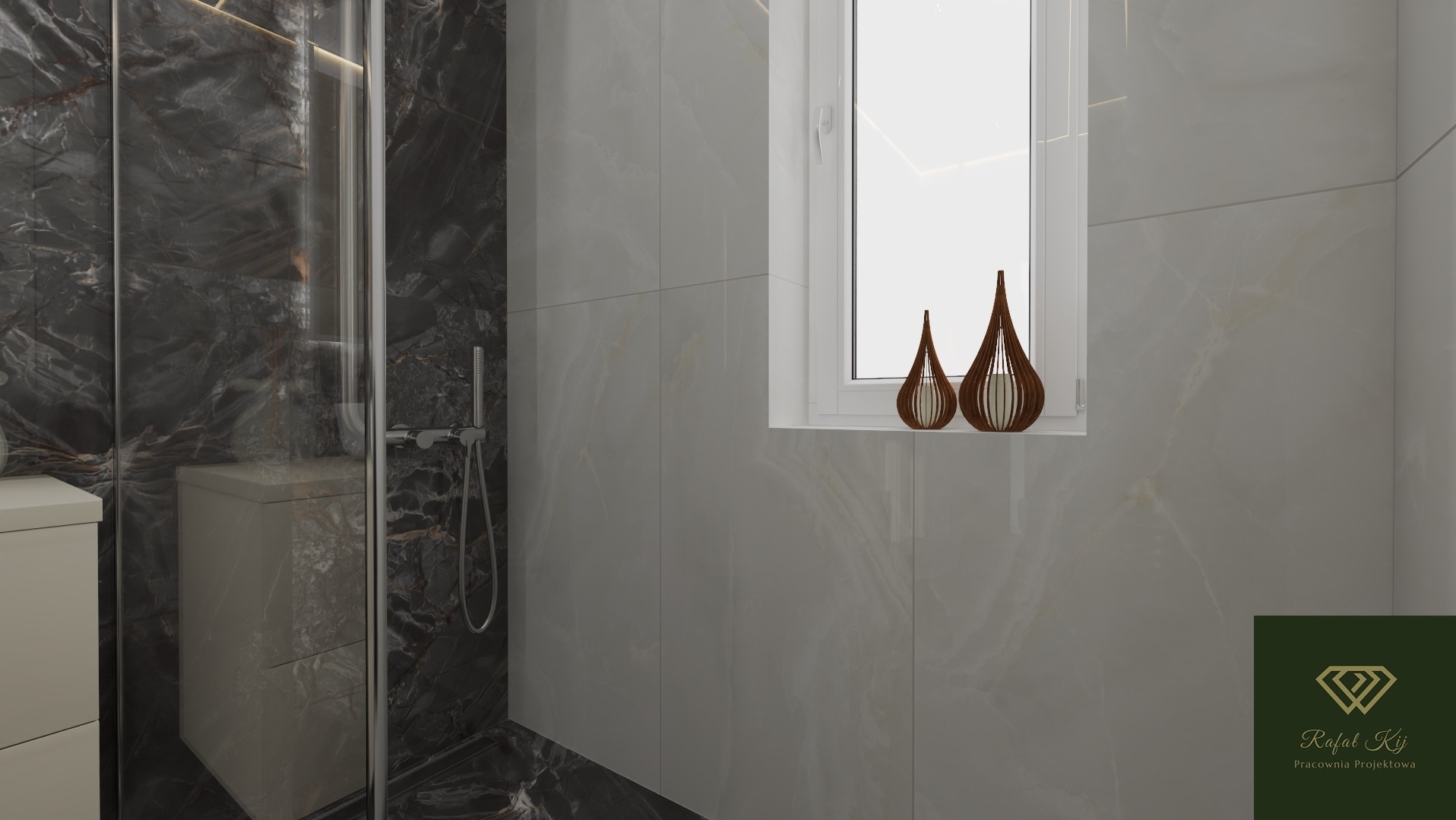 Elegancka łazienka z kabiną prysznicową wykończoną czarnym marmurem, jasnymi płytkami imitującymi marmur na ścianach i dekoracyjnymi lampionami na parapecie.