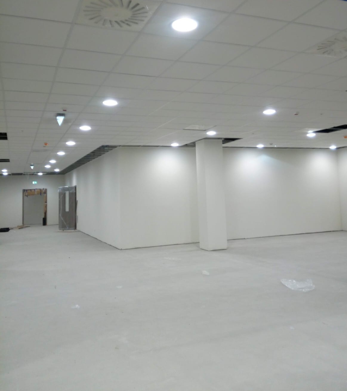 kompleksowa budowa sufitu systemowego