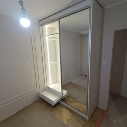 Meblarium Marcin Hałas - Szafy na wymiar Kartuzy