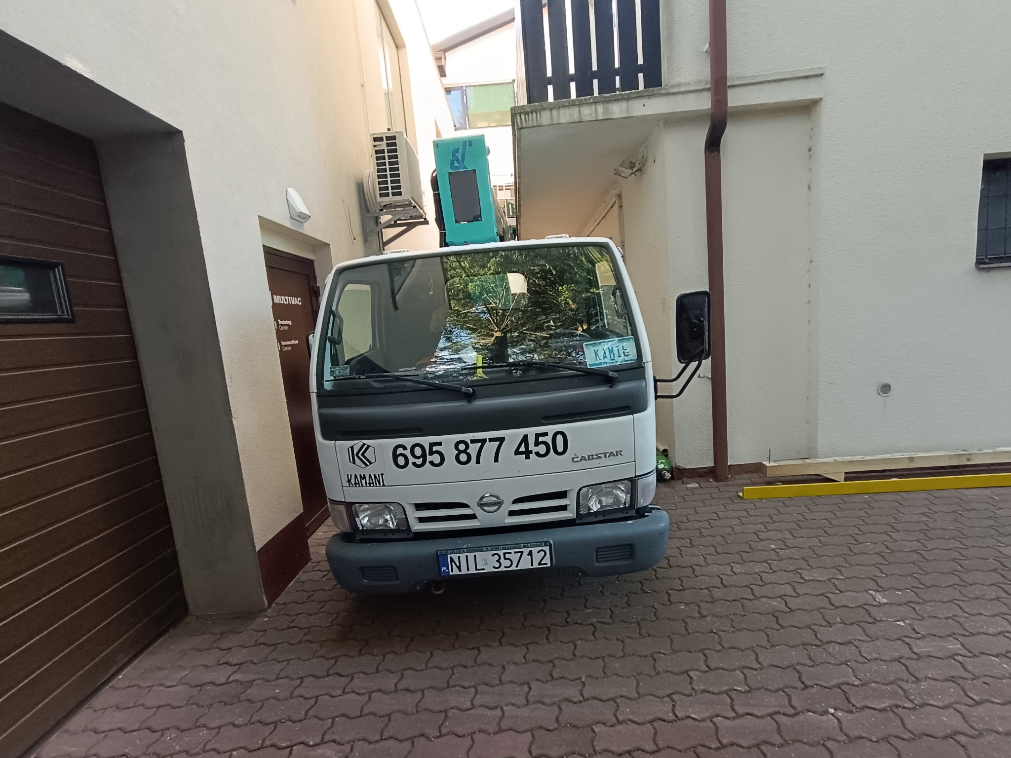 23 m zasięgu a zmieści się prawie w każdą dziurę