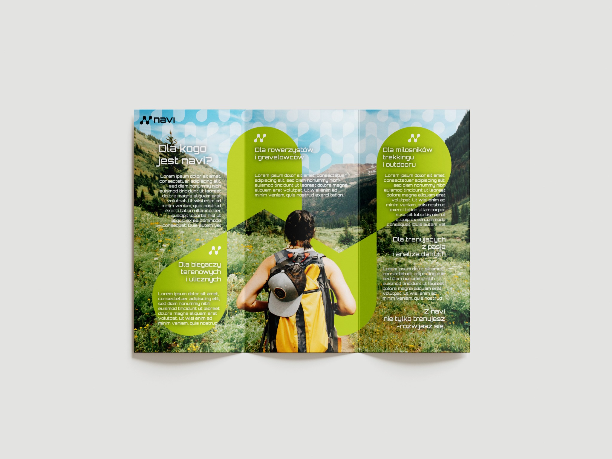 Projekt ulotki reklamowej z motywem outdoorowym, prezentujący ofertę dla biegaczy, rowerzystów i miłośników trekkingu. Grafika z widokiem na osobę z plecakiem w górach.