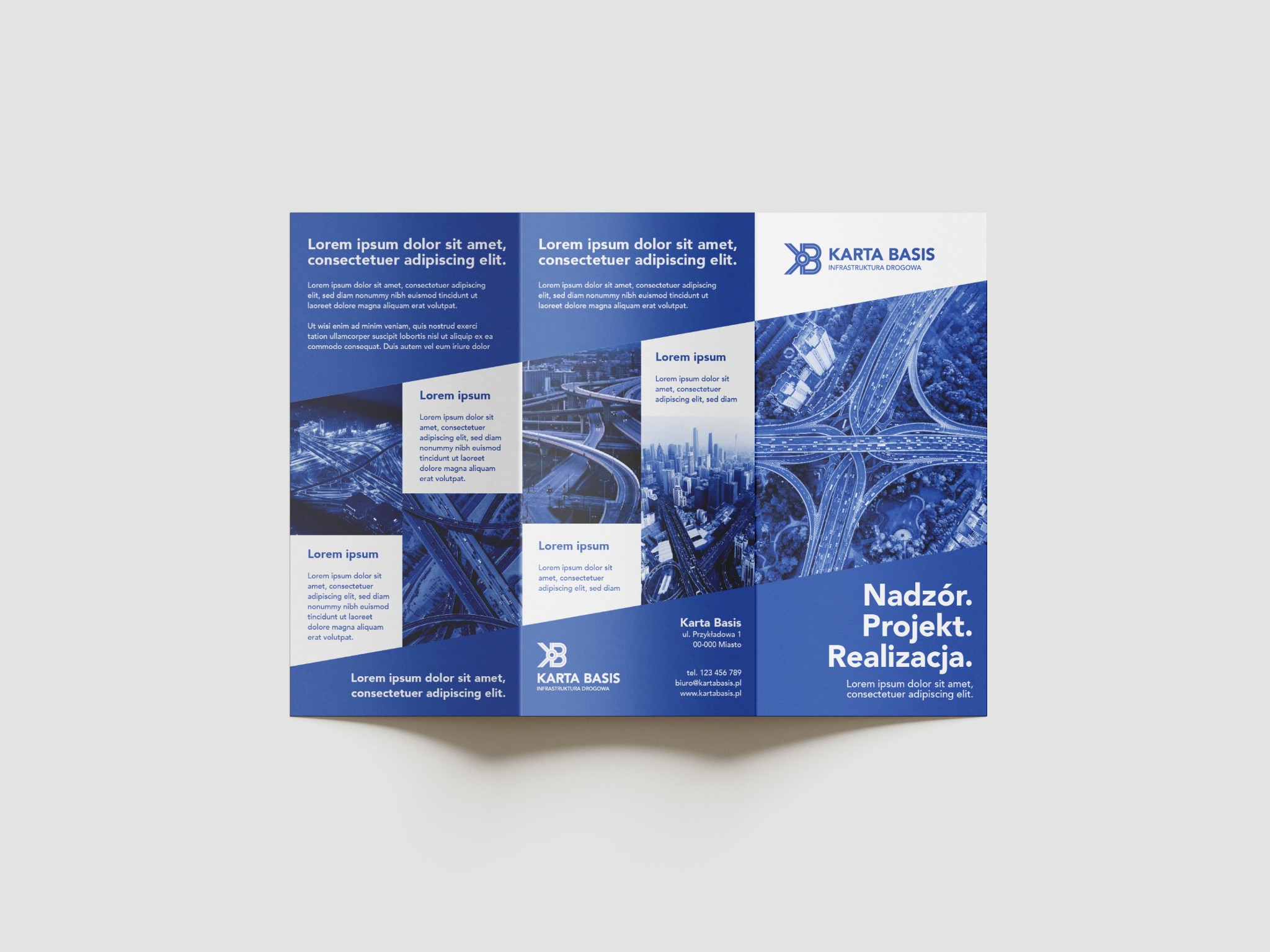 Trójdzielna broszura firmy Karta Basis z błękitnymi motywami infrastruktury drogowej, prezentująca nadzór, projekt i realizację. Tekst 'Lorem ipsum' jako element projektu.