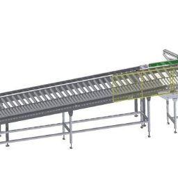 PROMI Projektowanie Maszyn Michał Prusaczyk - Grafika 3D przedstawia długi, metalowy przenośnik rolkowy z zakrętem, wsparty na stalowej konstrukcji. Widoczne elementy sterujące. Perspektywa izometryczna.