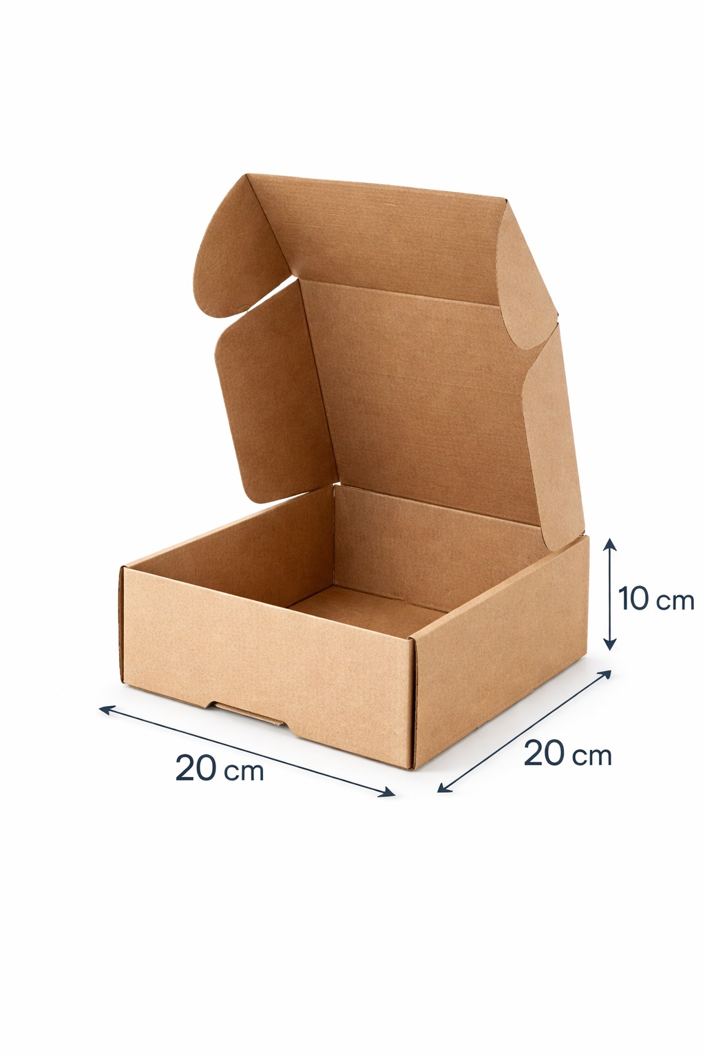 Otwarty, kwadratowy karton z tektury falistej o wymiarach 20x20x10 cm, ukazujący wnętrze. Widoczne wymiary na białym tle, neutralne oświetlenie.