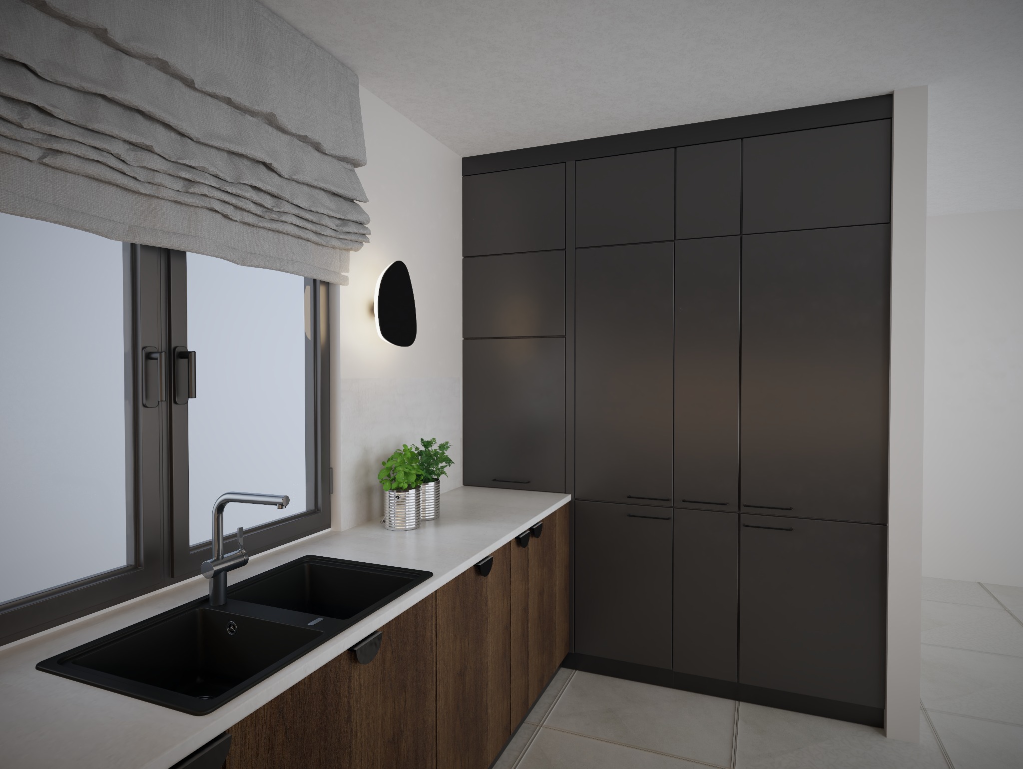 Minimalistyczna kuchnia z ciemnymi szafkami, drewnianymi frontami i czarnym zlewem przy oknie. Roślina w srebrnych doniczkach dodaje akcentu.