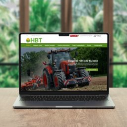 Top Position - Laptop wyświetla stronę internetową hbt.com.pl/maszyny, prezentującą ciągniki rolnicze Kubota na tle zieleni.