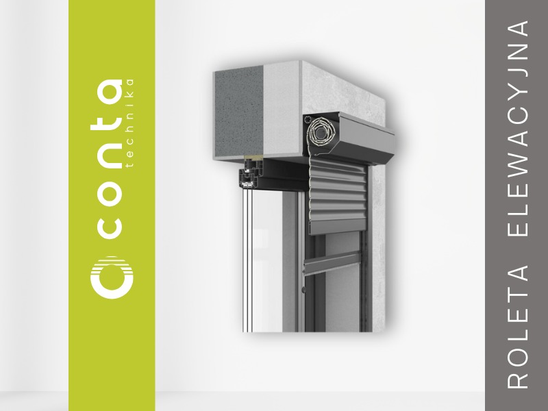 Szara roleta elewacyjna, widok z bliska na mechanizm zwijania, zamontowana w ościeżnicy okna. Minimalistyczny design i nowoczesne wykończenie.