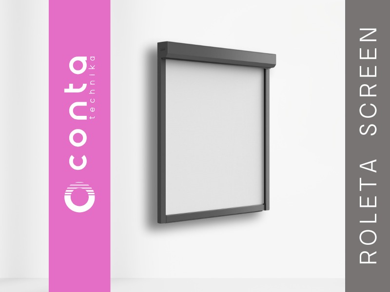 Szara roleta screen z delikatną fakturą materiału, zamontowana na jasnej ścianie. Widoczny boczny branding producenta.