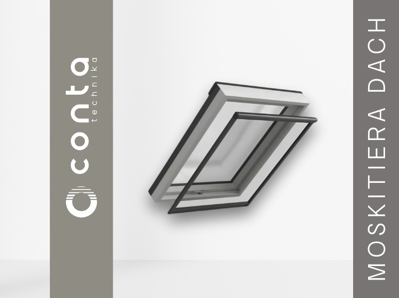 Biało-czarna rama okienna, prawdopodobnie moskitiera, w otwartej pozycji, z logo producenta po lewej stronie. Ujęcie centralne, na jasnym tle.