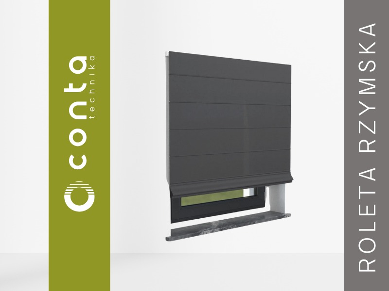 Szara roleta rzymska w oknie, widok z przodu, z logo firmy po lewej i nazwą produktu po prawej stronie. Stonowana kolorystyka, minimalistyczny design.