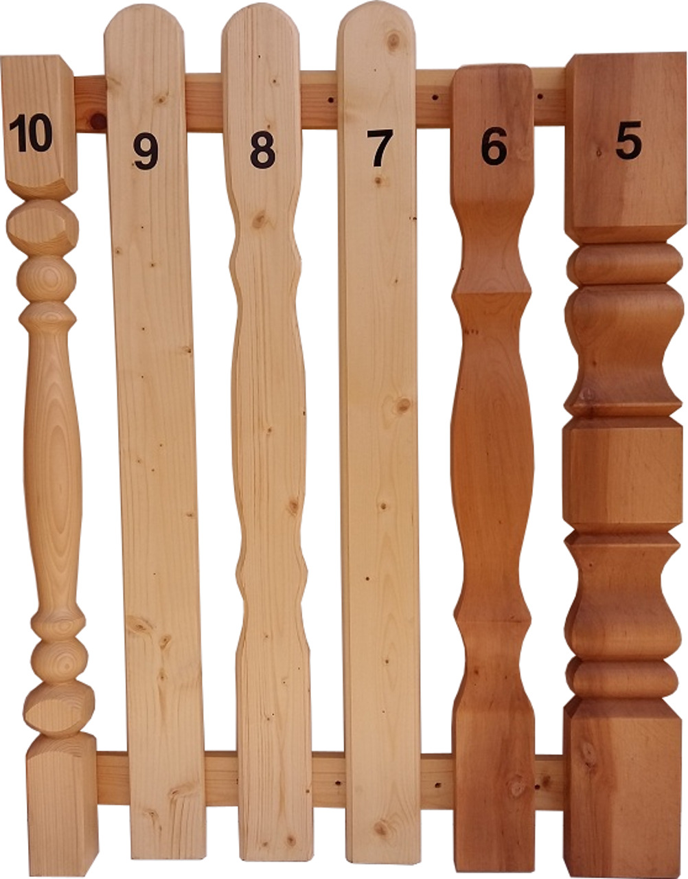 Sztachety drewniane stosowane do ogrodzeń i balkonów. Wykonane z drewna świerkowego i olchowego.