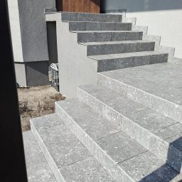 Firma remontowa Giedlarowa 4