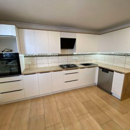 FIRMA USŁUGOWO-HANDLOWA 