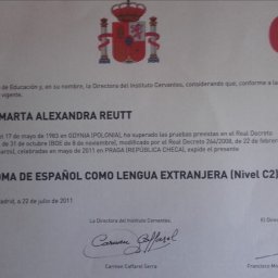 Międzynarodowy certyfikat Instytutu Cervantesa z j. hiszpańskiego DELE na poziomie C2