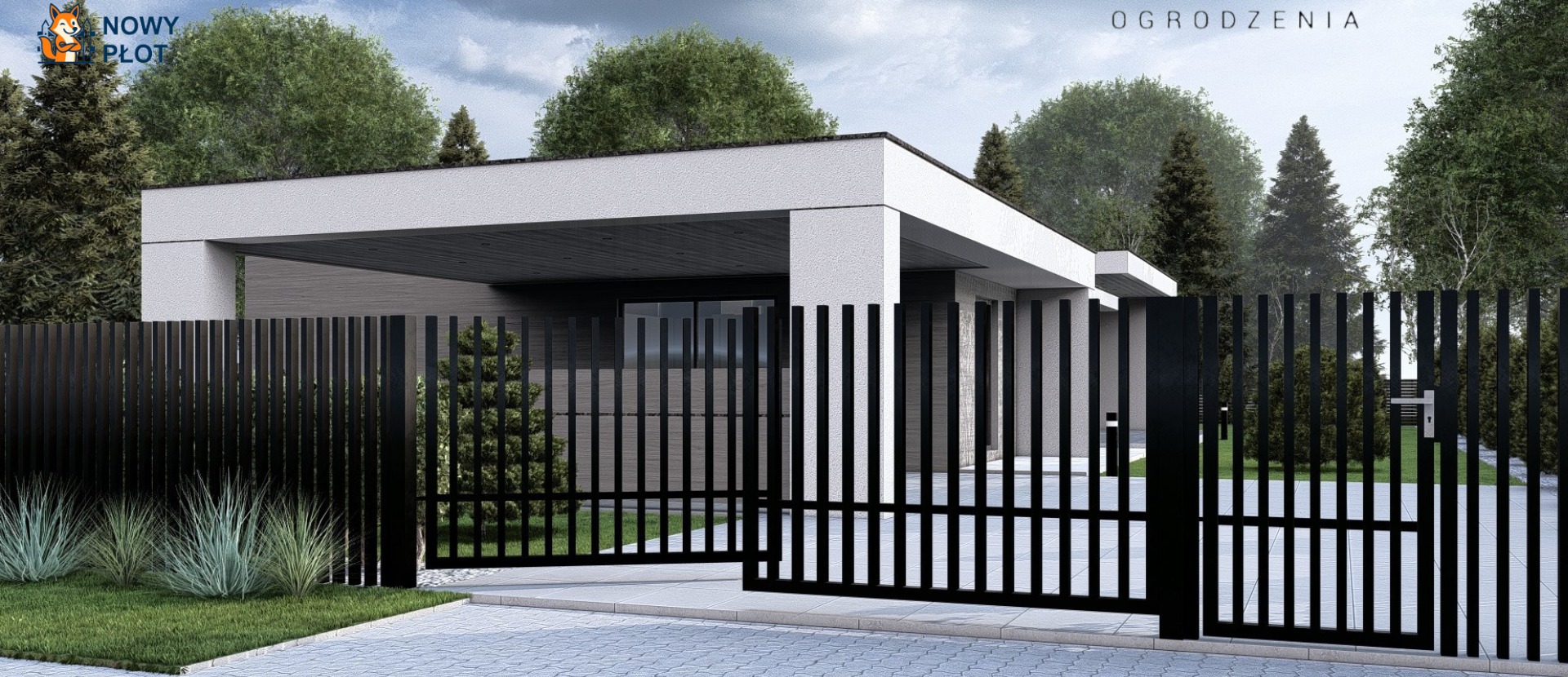 Nowoczesna, czarna brama wjazdowa z pionowych profili, otwierająca się na posesję z minimalistycznym domem. Widoczne trawnik i drzewa w tle. Ujęcie z poziomu gruntu.
