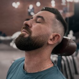 Strzyżenie męskie Kraków Kazimierz. Gentlemen Barber Shop przy Dietla 80.