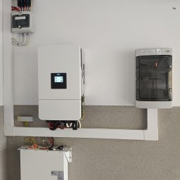 Nasza realizacja Falownik Deye 10kW + magazyn energii 5.12kW + Rozdzielnica obwodów gwarantowanych ( na wypadek braku prądu z sieci )
