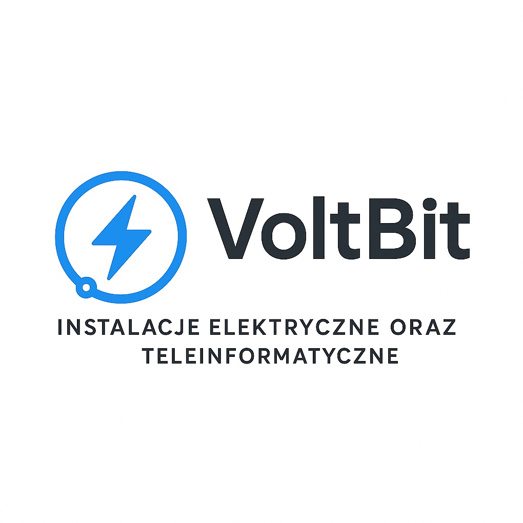 Logo firmy VoltBit z symbolem błyskawicy w niebieskim okręgu, oferującej instalacje elektryczne i teletechniczne. Minimalistyczny design na białym tle.